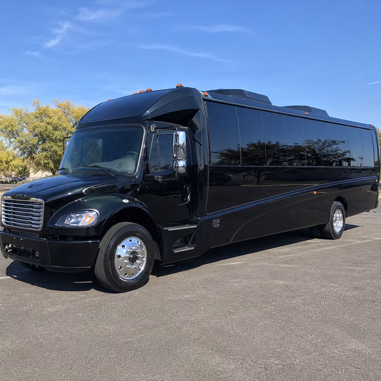 medford 25 passenger minibus
