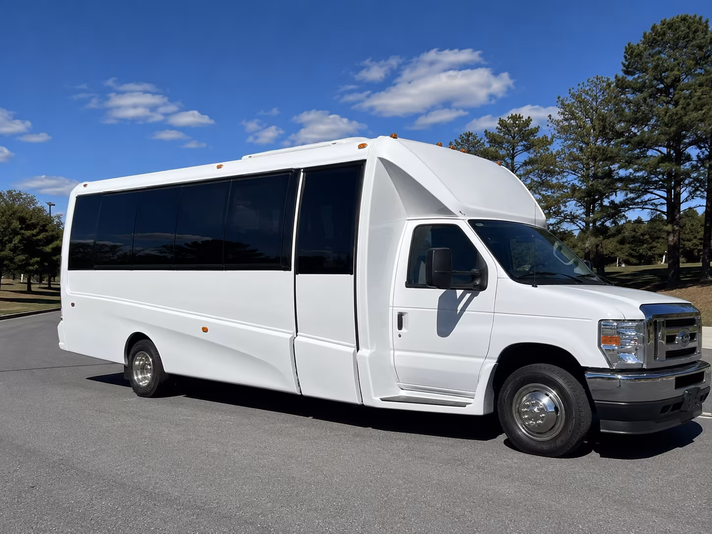 medford bus rental service area